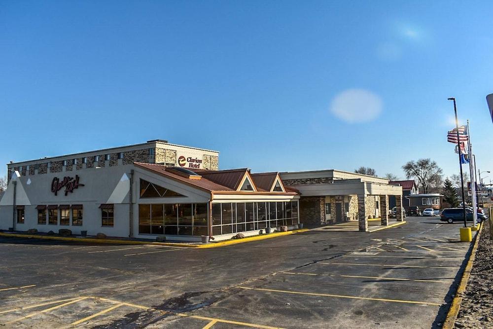 Americinn & Suites By Wyndham Baraboo Event Center Exteriér fotografie