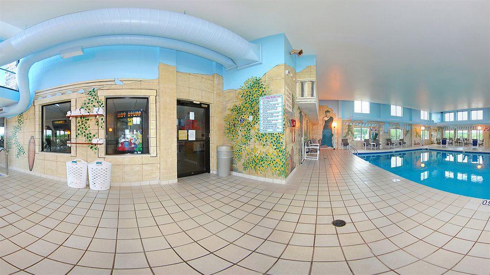 Americinn & Suites By Wyndham Baraboo Event Center Exteriér fotografie