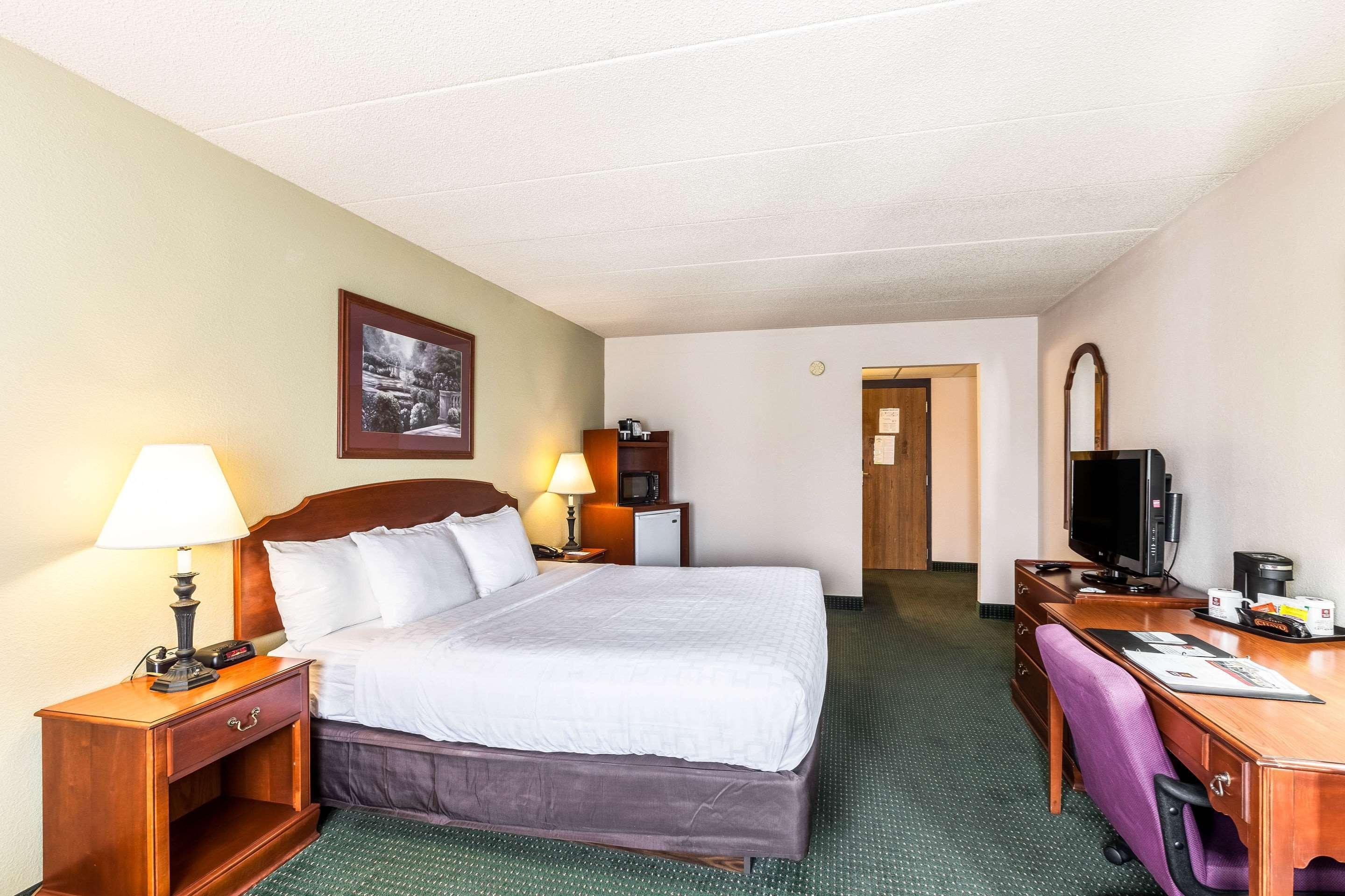 Americinn & Suites By Wyndham Baraboo Event Center Exteriér fotografie