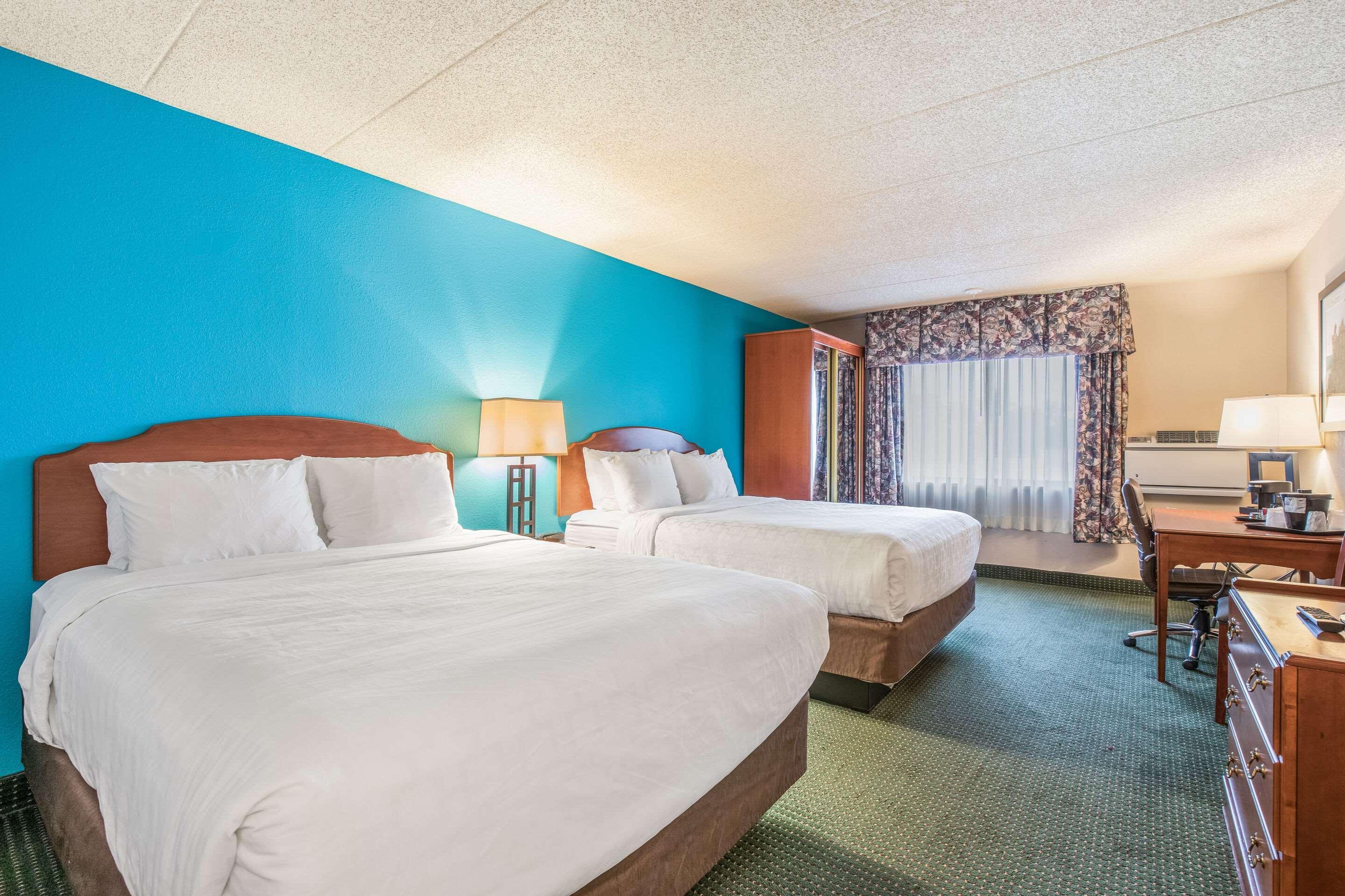 Americinn & Suites By Wyndham Baraboo Event Center Exteriér fotografie