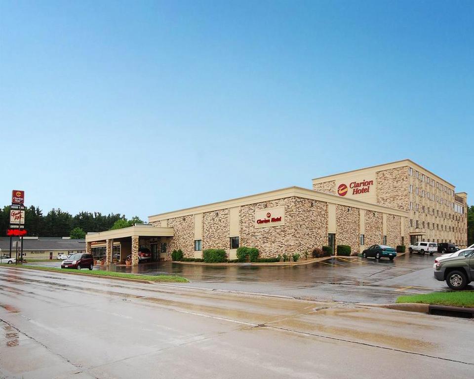 Americinn & Suites By Wyndham Baraboo Event Center Exteriér fotografie