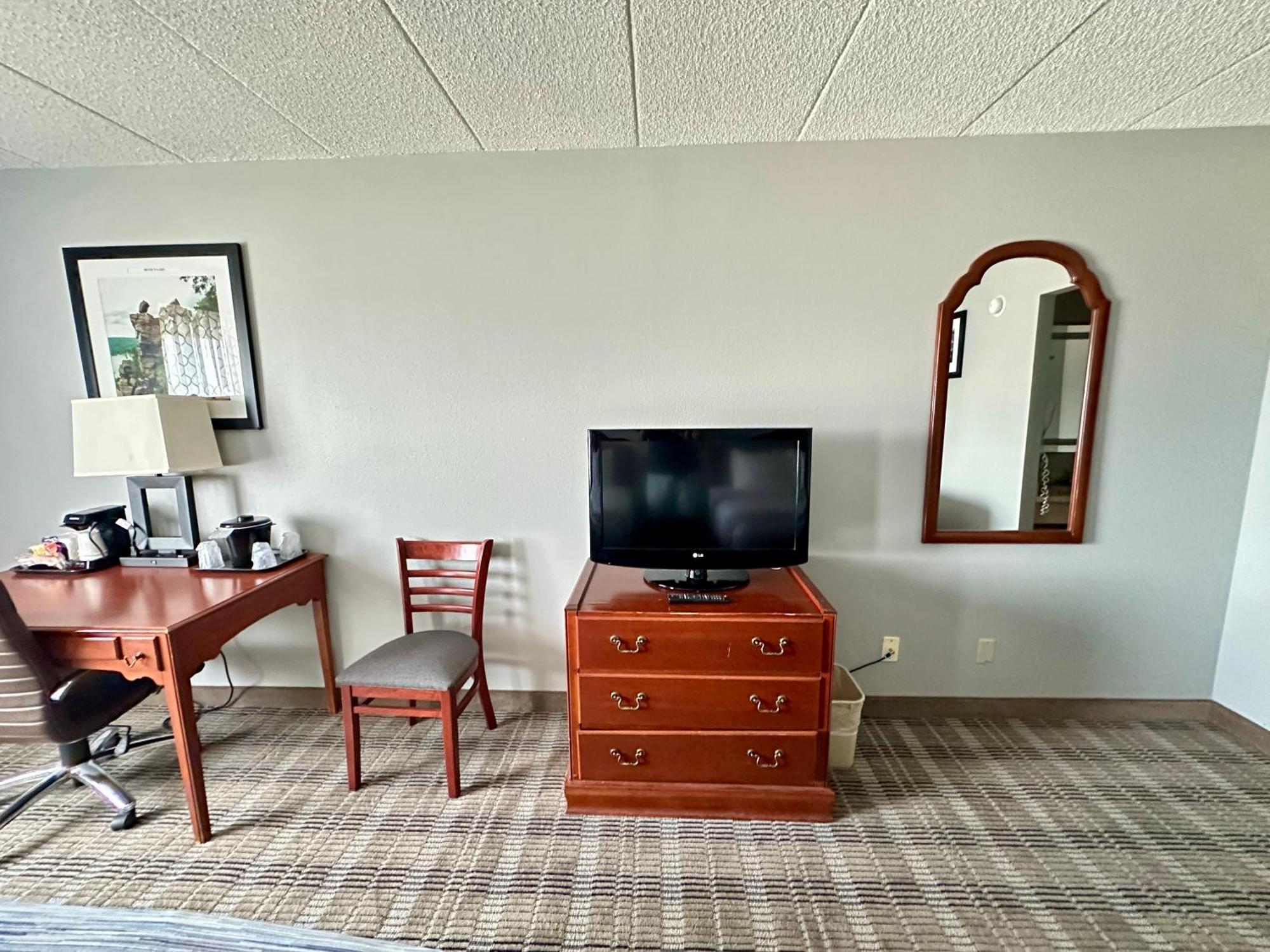Americinn & Suites By Wyndham Baraboo Event Center Exteriér fotografie