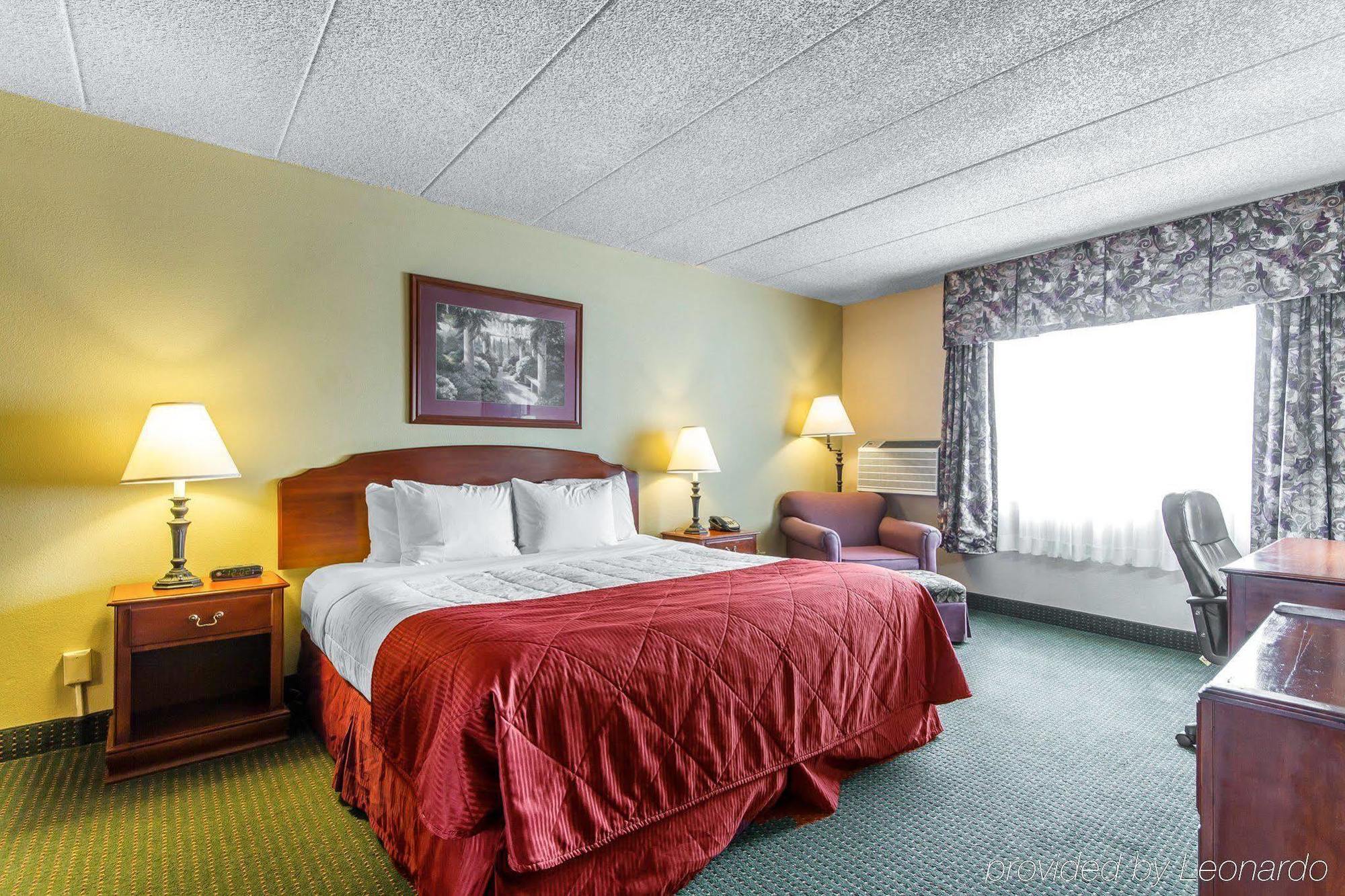 Americinn & Suites By Wyndham Baraboo Event Center Exteriér fotografie
