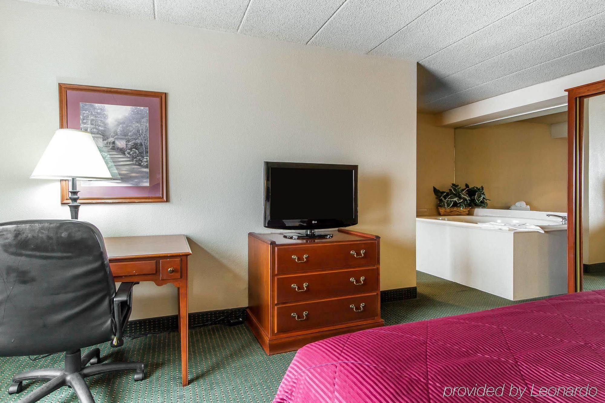 Americinn & Suites By Wyndham Baraboo Event Center Exteriér fotografie