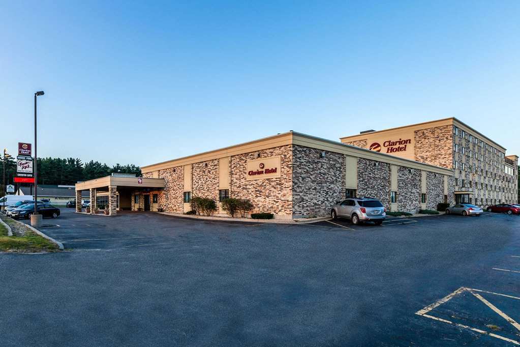 Americinn & Suites By Wyndham Baraboo Event Center Exteriér fotografie